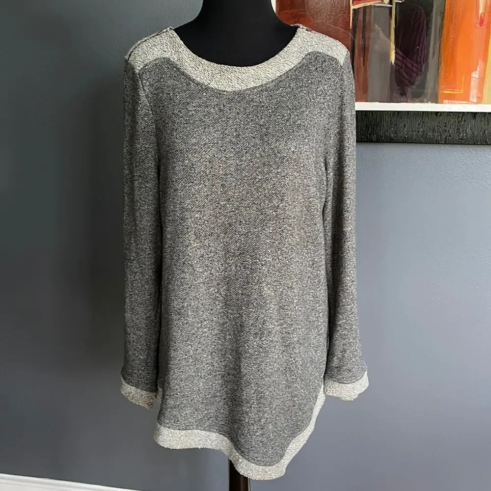Zenergy -Chico’s heather gray French terry zipper shoulder asymmetrical hem top